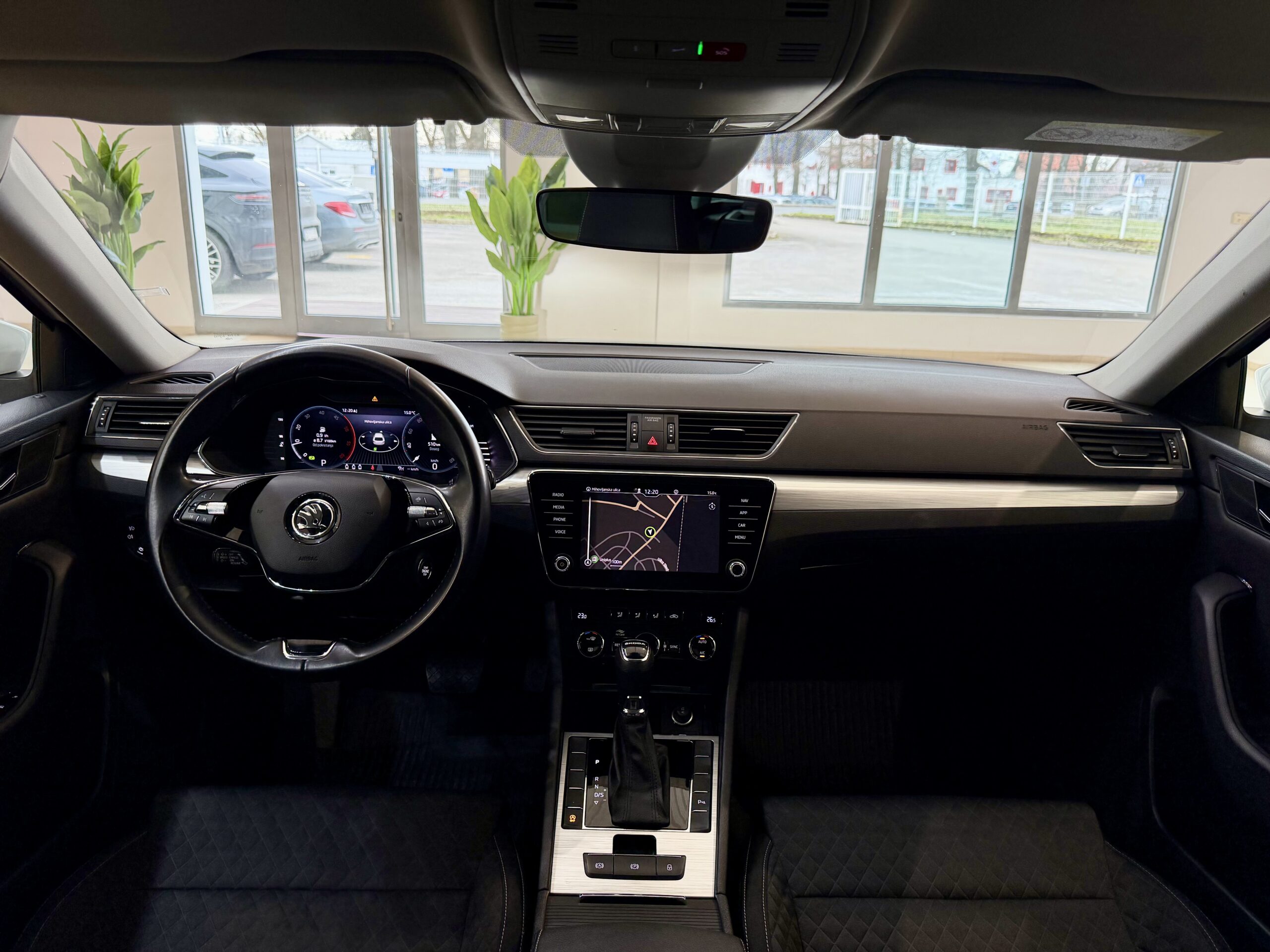 Škoda Superb 2,0 TDI - Slika 5